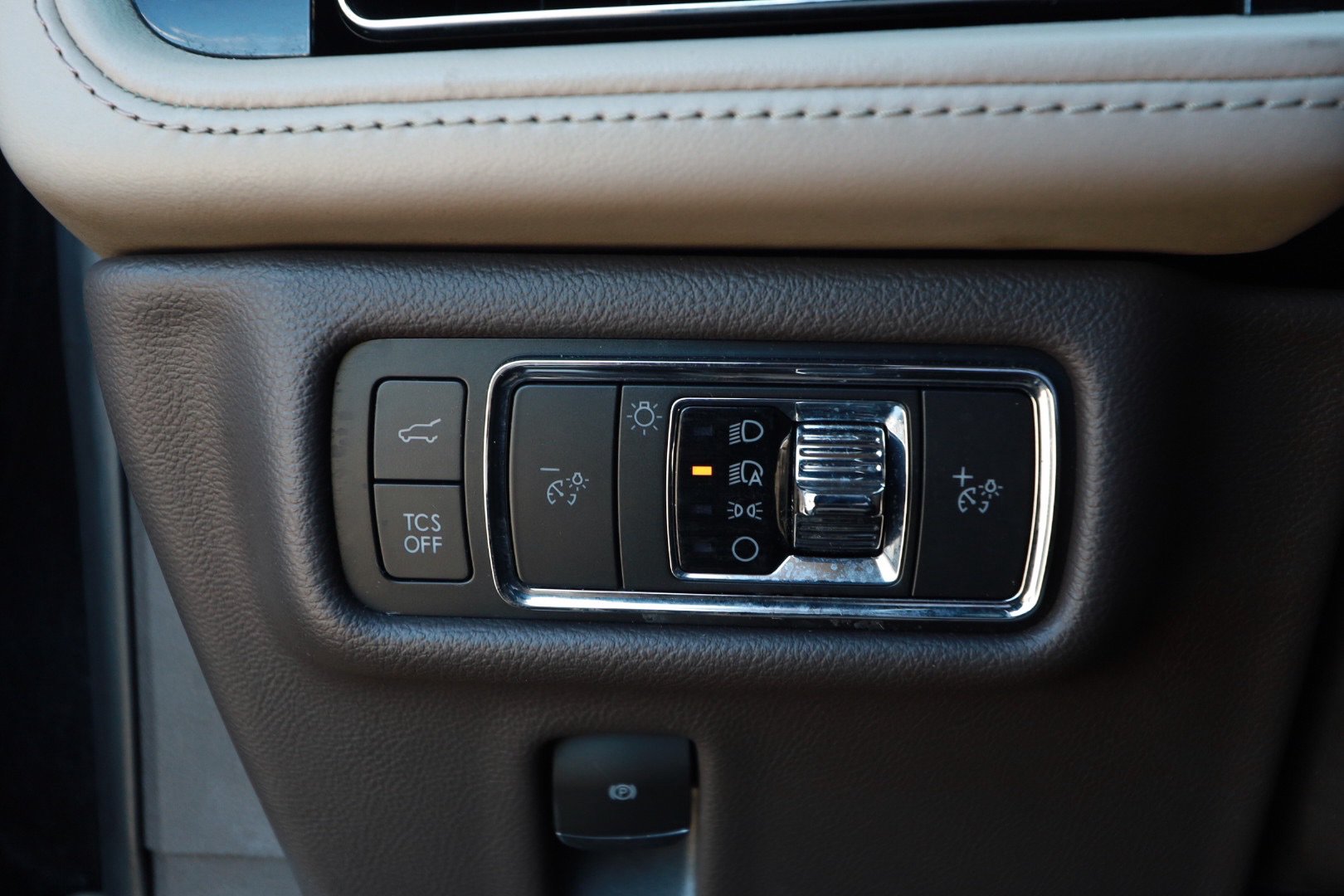 Used 2021 Lincoln Nautilus Reserve AWD/4WD image 16