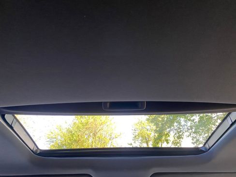 Used 2023 Honda Passport EX-L image 16