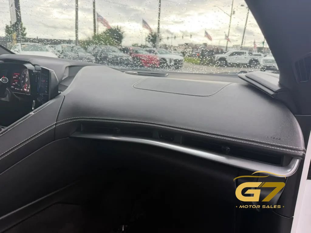 Used 2023 Chevrolet Corvette Stingray Coupe w/ 1LT RWD image 26