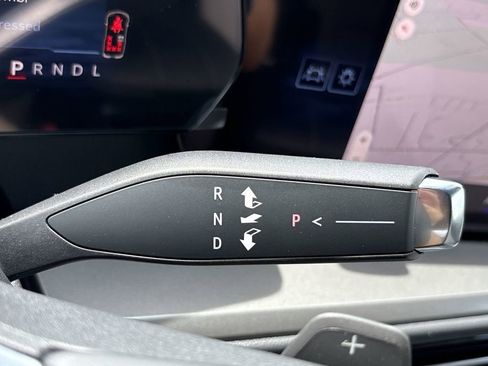 New 2026 Chevrolet Traverse LT image 17