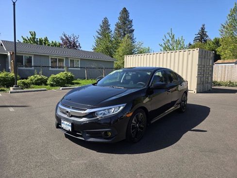 Used 2017 Honda Civic EX-T image 3
