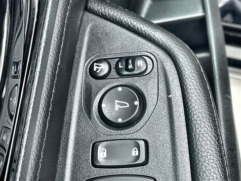 Used 2023 Honda Odyssey Elite image 16