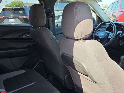 Used 2023 Chevrolet TrailBlazer LT w/ Convenience Package AWD/4WD image 17