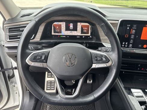Used 2024 Volkswagen Atlas SEL Premium R-Line AWD/4WD image 14