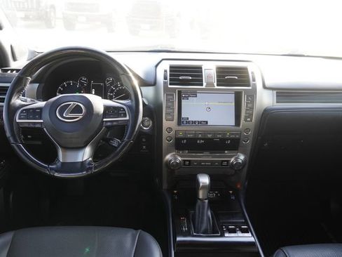 Used 2020 Lexus GX 460 Premium w/ Premium Package AWD/4WD image 14