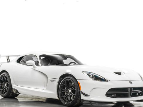 Used 2016 Dodge Viper GTC w/ Time Attack Group 2.0 RWD image 32