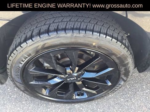 Used 2023 Kia Sorento SX AWD/4WD image 13