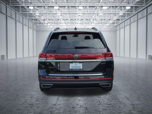 New 2026 Volkswagen Atlas SE image 4
