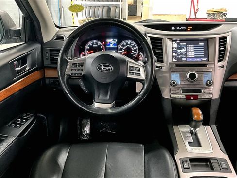 Used 2013 Subaru Outback 2.5i Limited image 5