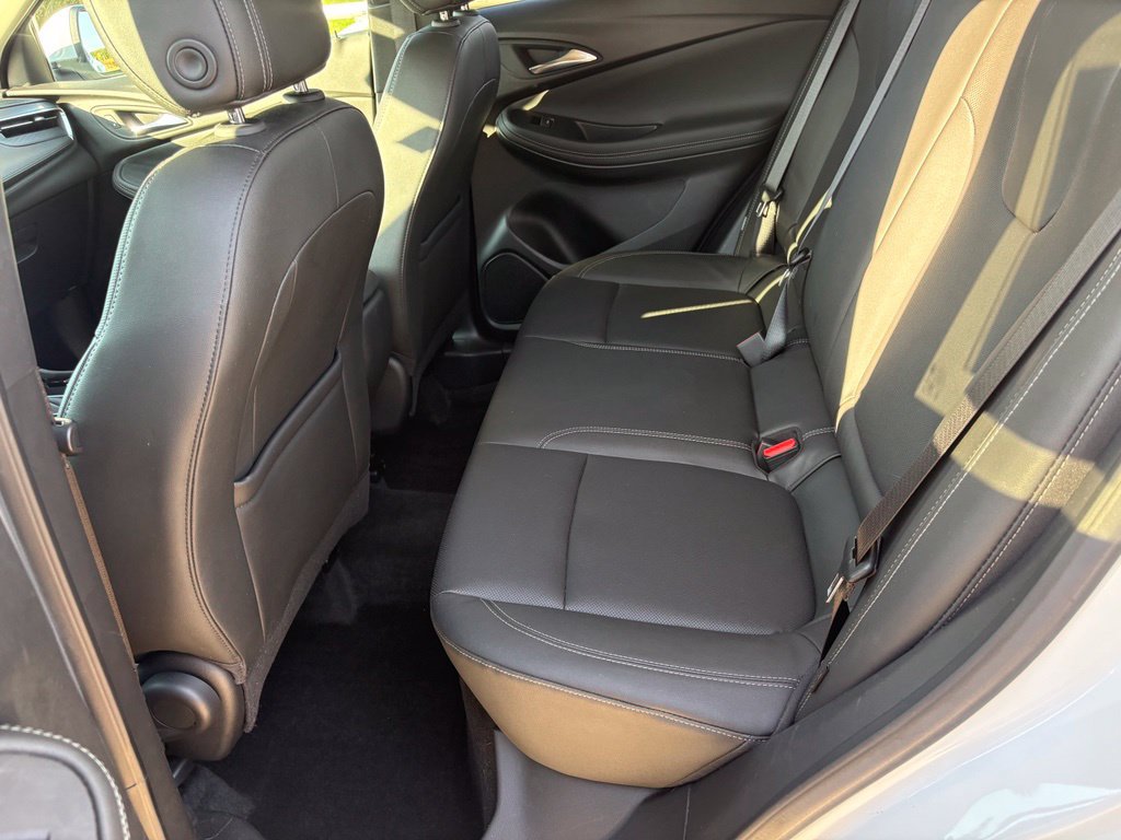 Used 2024 Buick Encore GX Sport Touring w/ Advanced Technology Package AWD/4WD image 48