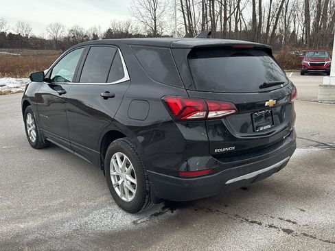 Used 2022 Chevrolet Equinox LT image 3