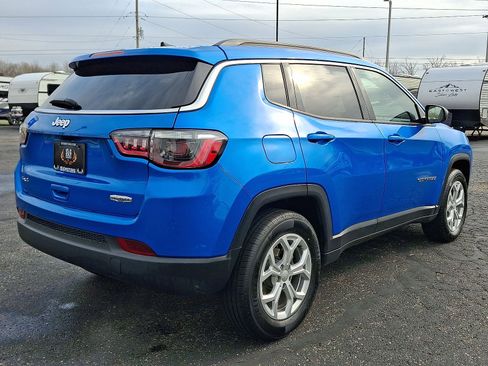 Used 2024 Jeep Compass Latitude AWD/4WD image 24
