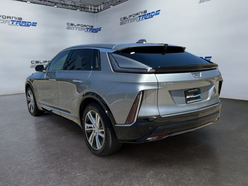 Used 2024 Cadillac Lyriq Tech RWD image 7