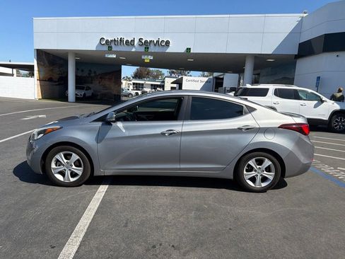 Used 2016 Hyundai Elantra Value Edition FWD image 9