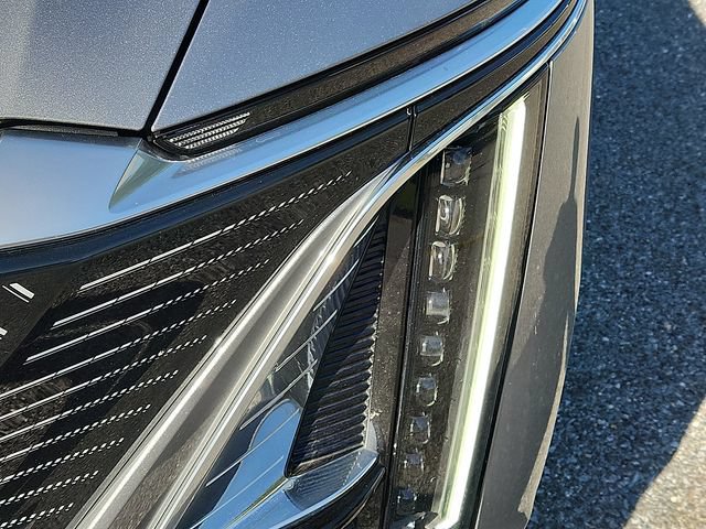 Used 2025 Cadillac Lyriq Luxury RWD image 9