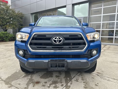 Used 2016 Toyota Tacoma SR5 RWD image 5