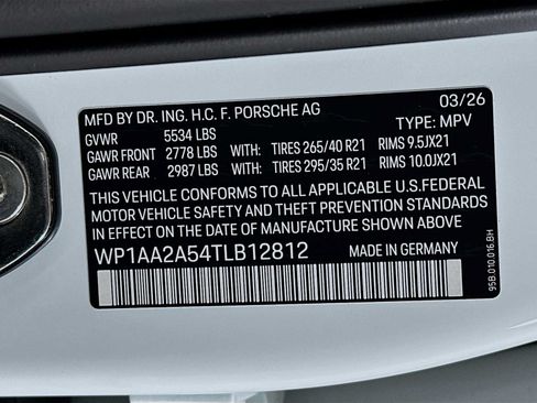 New 2026 Porsche Macan AWD/4WD image 33