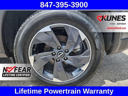 Used 2025 Nissan Rogue SV AWD/4WD image 22