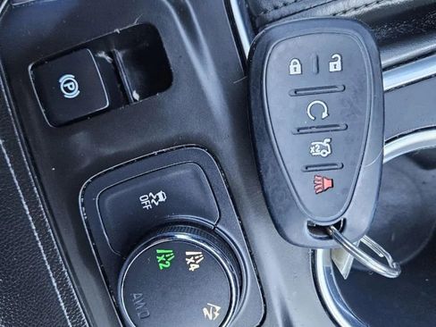 Used 2018 Chevrolet Traverse LT AWD/4WD image 18