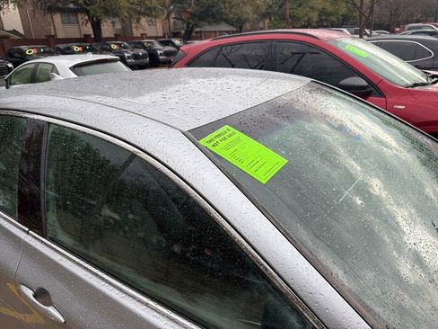 Used 2019 Toyota Avalon XLE image 5