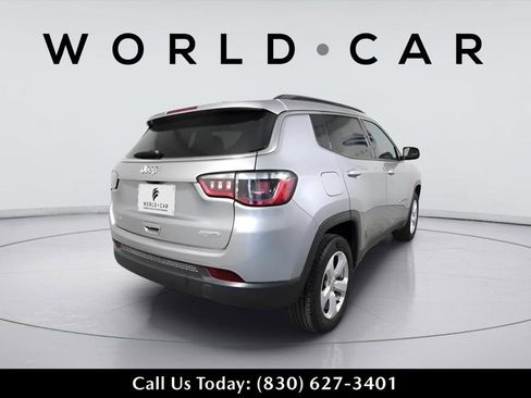 Used 2021 Jeep Compass Latitude AWD/4WD image 8