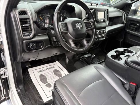 Used 2022 RAM 2500 Tradesman w/ Chrome Appearance Group AWD/4WD image 25