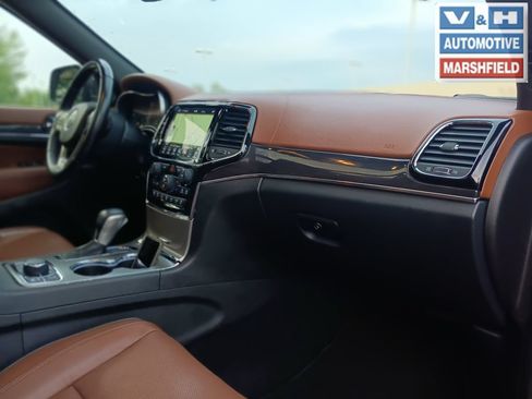 Used 2021 Jeep Grand Cherokee Overland w/ Protech Group AWD/4WD image 11