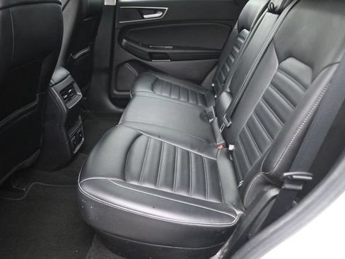 Used 2019 Ford Edge SEL w/ Equipment Group 201A AWD/4WD image 28