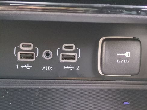 New 2025 Jeep Grand Cherokee L Laredo w/ Luxury Tech Group I RWD image 31