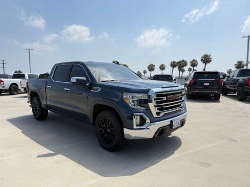Used 2021 GMC Sierra 1500 SLT w/ SLT Convenience Package AWD/4WD image 4