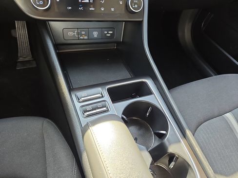 Used 2025 Hyundai Sonata SEL FWD image 22