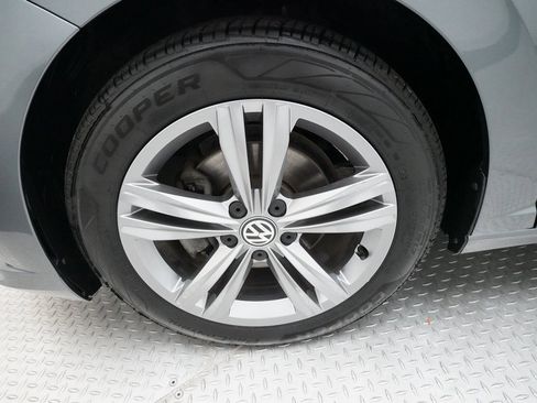 Used 2020 Volkswagen Jetta R-Line w/ R-Line Cold Weather Package image 26