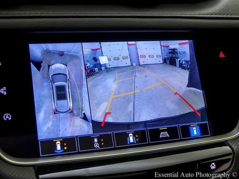 Certified 2023 Cadillac XT5 Premium Luxury w/ Technology Package FWD image 17