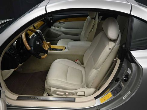 Used 2003 Lexus SC 430 Convertible RWD image 24