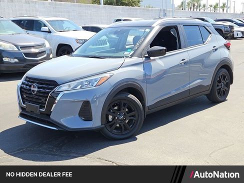 Used 2024 Nissan Kicks SV FWD image 1