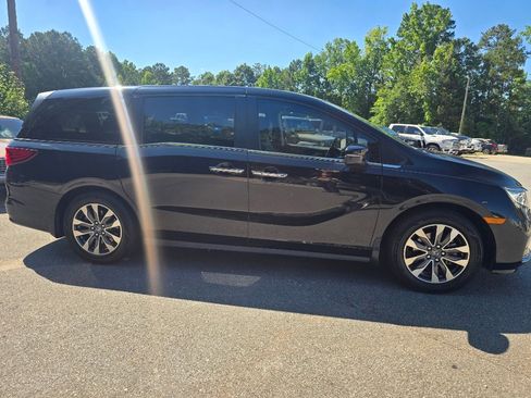 Used 2021 Honda Odyssey EX-L image 2