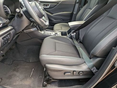 Used 2024 Subaru Forester Premium image 15