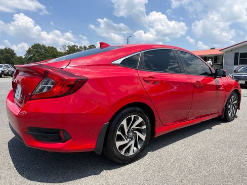 Used 2017 Honda Civic EX image 4