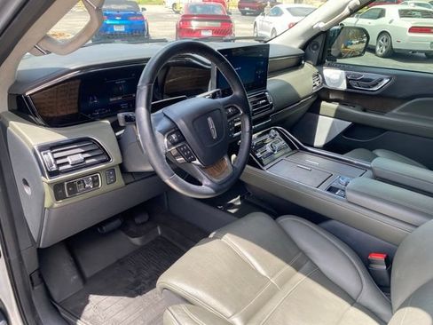 Used 2023 Lincoln Navigator Black Label AWD/4WD image 17