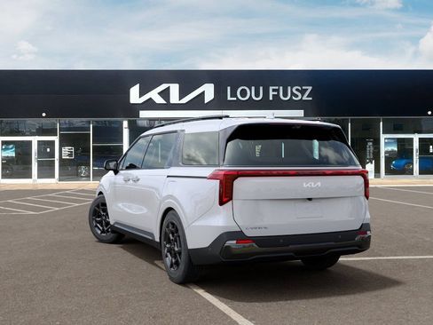 Used 2026 Kia Carnival SX Prestige FWD image 4