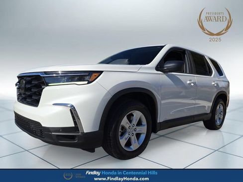 Certified 2023 Honda Pilot LX image 1