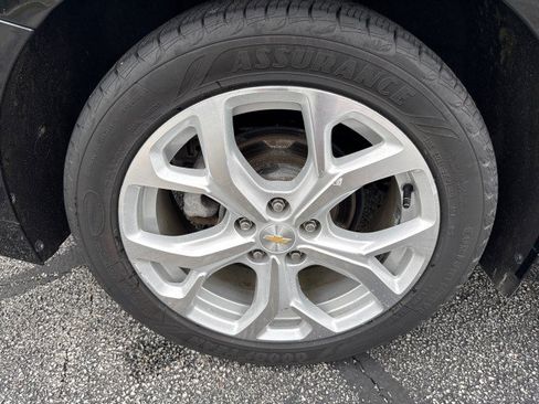 Used 2017 Chevrolet Volt Premier FWD image 10