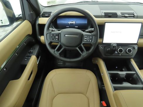 Used 2026 Land Rover Defender 110 S AWD/4WD image 10