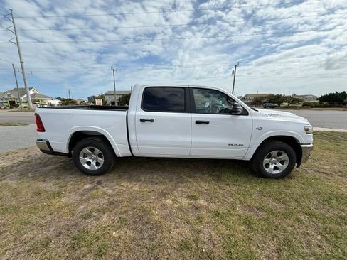 New 2026 RAM 1500 Big Horn AWD/4WD image 8