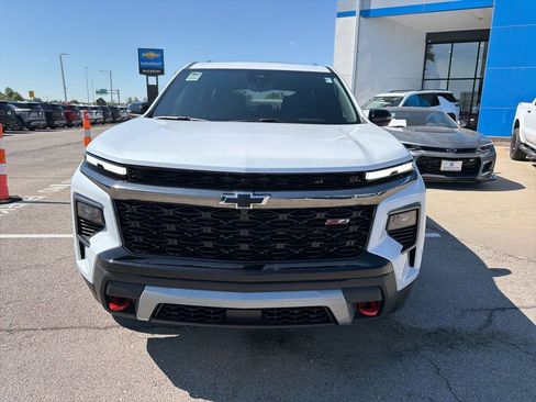 New 2026 Chevrolet Traverse Z71 w/ Driver Confidence Package AWD/4WD image 8