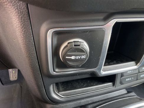 Used 2024 Jeep Wrangler Sport AWD/4WD image 32