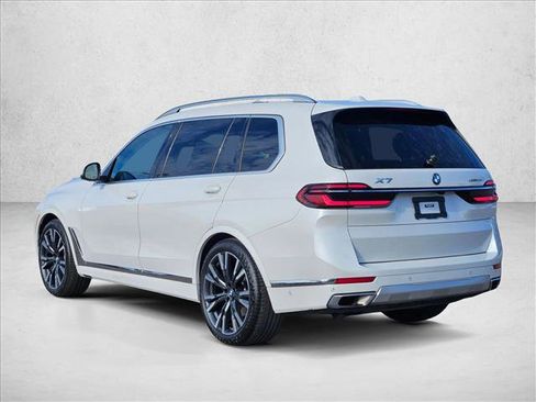 Used 2023 BMW X7 xDrive40i w/ Premium Package AWD/4WD image 8