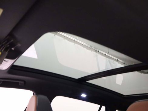 New 2026 Volkswagen Tiguan SEL R-Line image 18