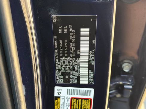 Certified 2024 Toyota Grand Highlander AWD image 38