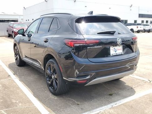 Used 2022 Buick Envision Essence w/ Sport Touring Package FWD image 4